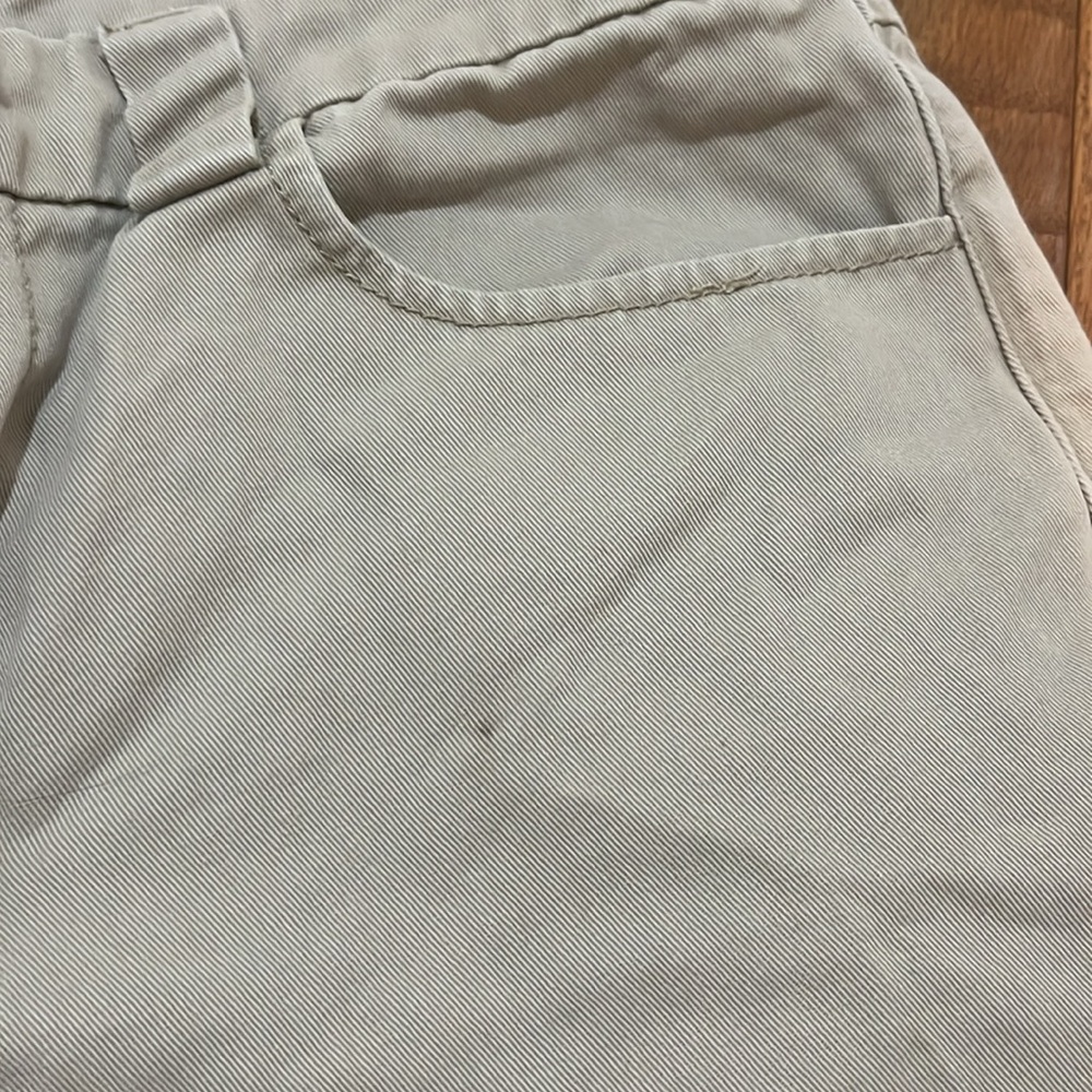 Forever 21 cargo pants, size M